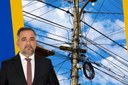 AGORA É LEI: Limpeza de fios e cabos em postes da cidade se torna obrigatória