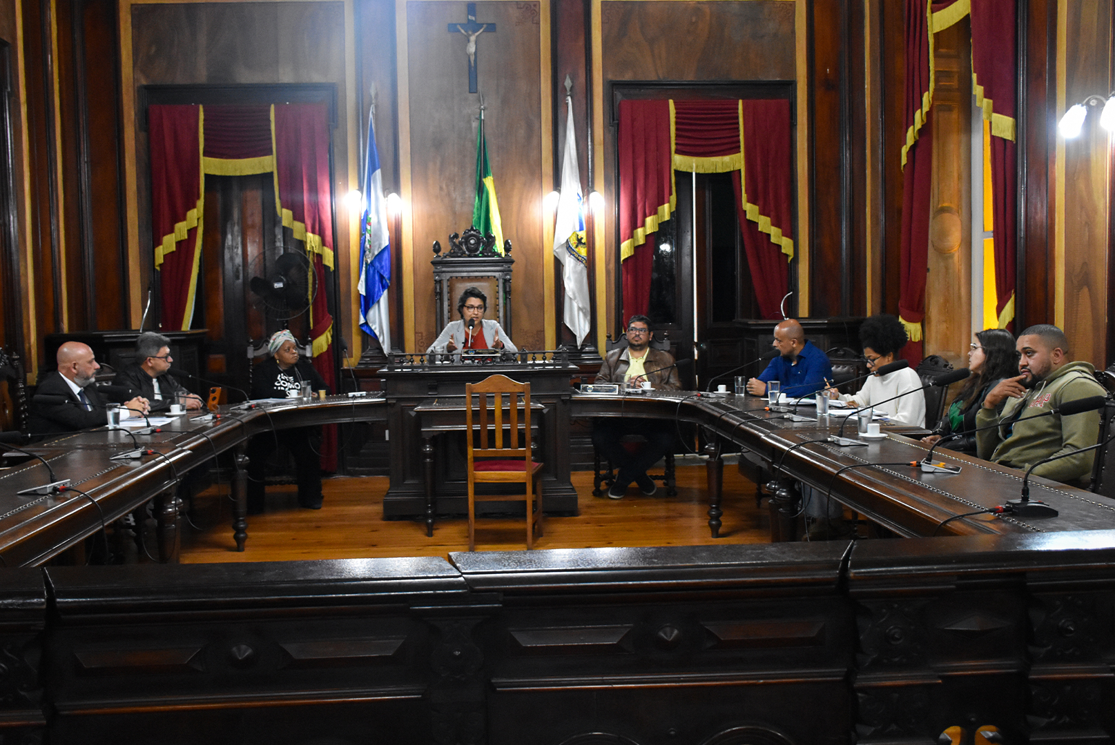 Audiência Pública debate horário de funcionamento de bares em Petrópolis