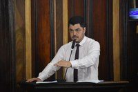 Câmara aprova pacote contra penúria financeira